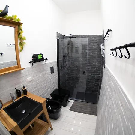 Central Monkey House 那不勒斯