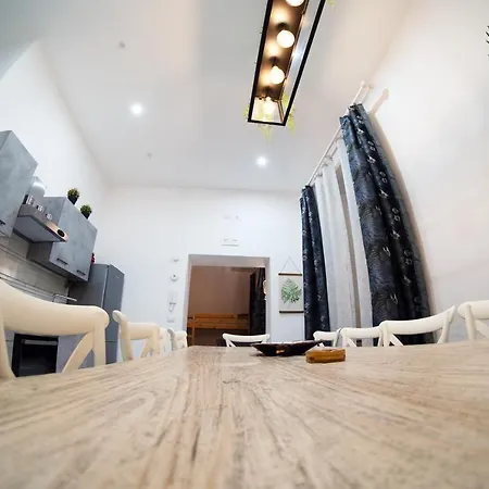 Apartment Central Monkey House Neapel